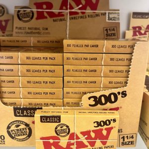 Raw Rolling Papers Classic 1 1/4 300’s - Image 2